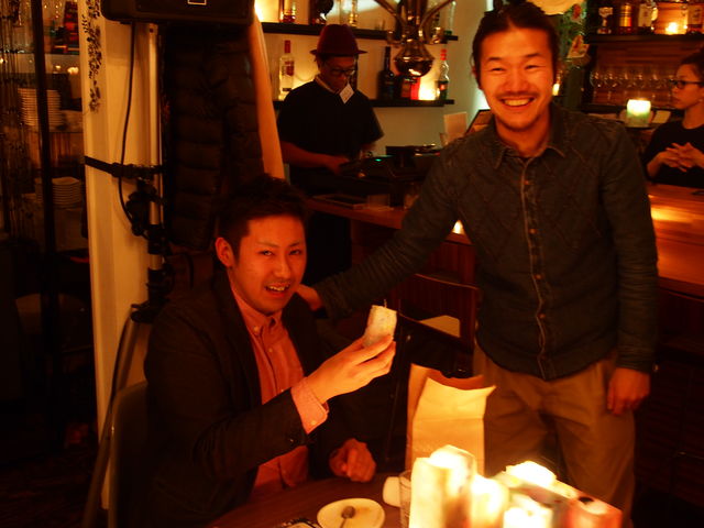 834505_1898672856_4large.jpg