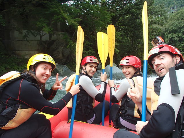 834505_2228805287_215large.jpg